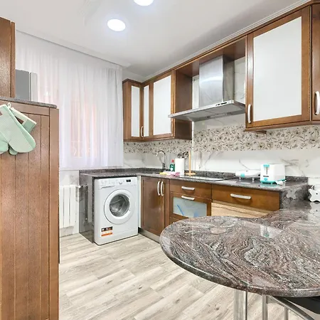 Vivienda Turistica Centrica Y Con Estilo En El Encantador Barrio La Cruz 公寓 *