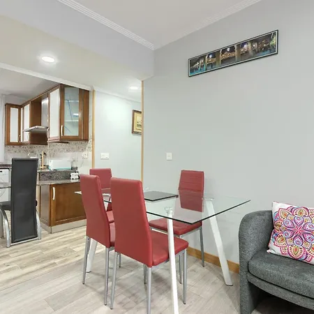 Vivienda Turistica Centrica Y Con Estilo En El Encantador Barrio La Cruz Bilbao