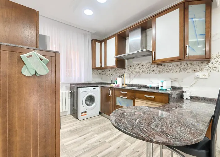 Vivienda Turistica Centrica Y Con Estilo En El Encantador Barrio La Cruz Apartman *