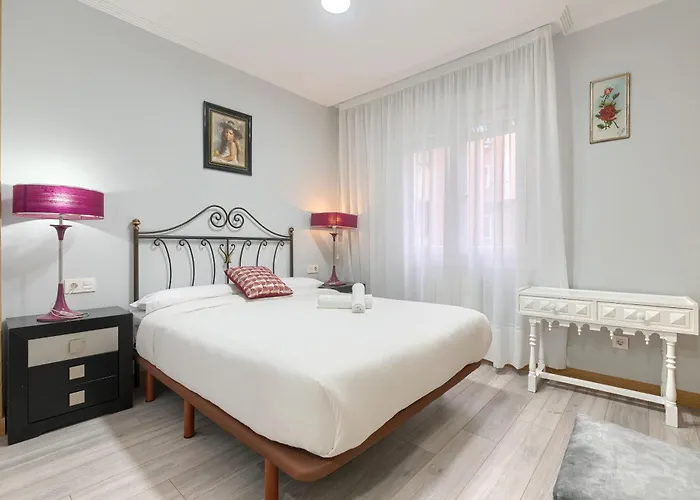 Apartman Vivienda Turistica Centrica Y Con Estilo En El Encantador Barrio La Cruz *