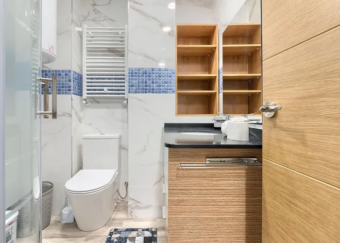 Vivienda Turistica Centrica Y Con Estilo En El Encantador Barrio La Cruz Apartman