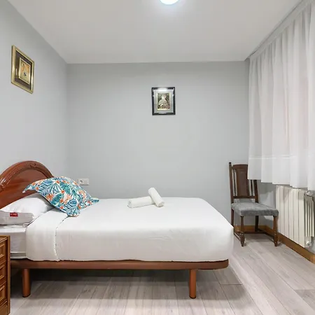 Vivienda Turistica Centrica Y Con Estilo En El Encantador Barrio La Cruz * Bilbao